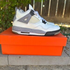 Jordan 4 Retro Cement
